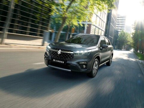 Suzuki S-Cross 1.5 Strong Hybrid ULTRA ALLGRIP 4