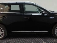 Mitsubishi Outlander PHEV DESIGN 3
