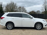 Mitsubishi Outlander PHEV JURO 5