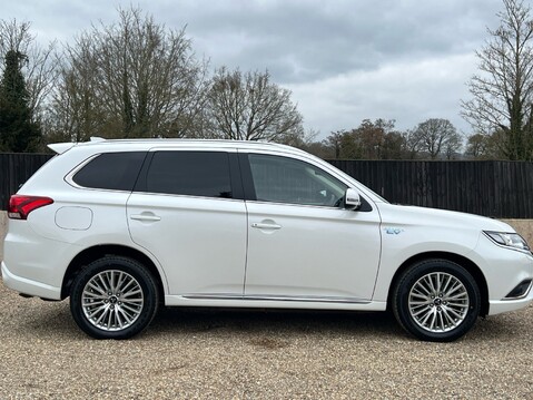 Mitsubishi Outlander PHEV JURO 5