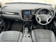 Mitsubishi Outlander PHEV JURO 10