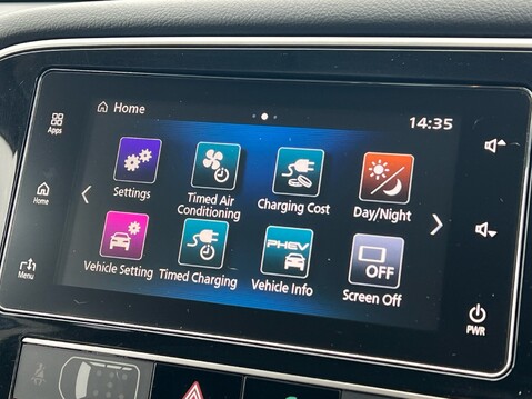 Mitsubishi Outlander PHEV JURO 19
