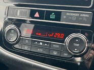 Mitsubishi Outlander PHEV JURO 23
