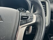 Mitsubishi Outlander PHEV JURO 28