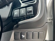 Mitsubishi Outlander PHEV JURO 29