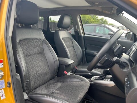 Suzuki Vitara SZ5 ALLGRIP MHEV 3