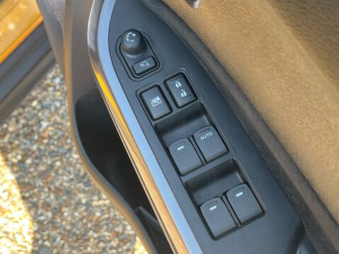 Suzuki Vitara SZ5 ALLGRIP MHEV 32