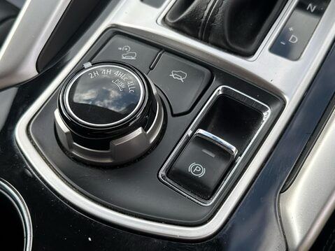 Mitsubishi Shogun Sport DI-D 3 38