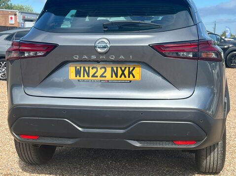 Nissan Qashqai DIG-T ACENTA PREMIUM DCT MHEV 17