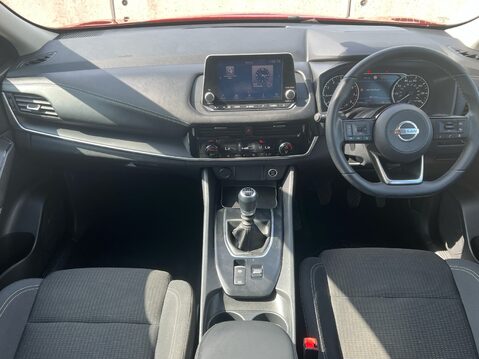 Nissan Qashqai DIG-T ACENTA PREMIUM MHEV 10
