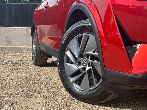 Nissan Qashqai DIG-T ACENTA PREMIUM MHEV 13