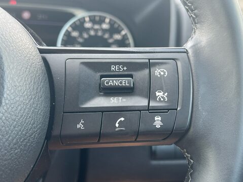 Nissan Qashqai DIG-T ACENTA PREMIUM MHEV 28