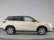 Suzuki Vitara SZ-T MHEV 4