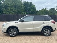 Suzuki Vitara SZ-T MHEV 6