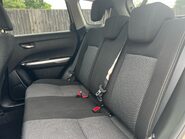 Suzuki Vitara SZ-T MHEV 9