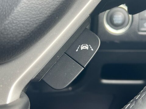 Suzuki Vitara SZ-T MHEV 29
