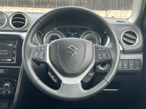 Suzuki Vitara SZ-T MHEV 34
