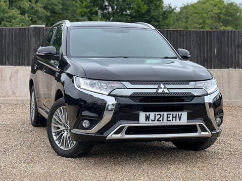 Mitsubishi Outlander PHEV DYNAMIC 1