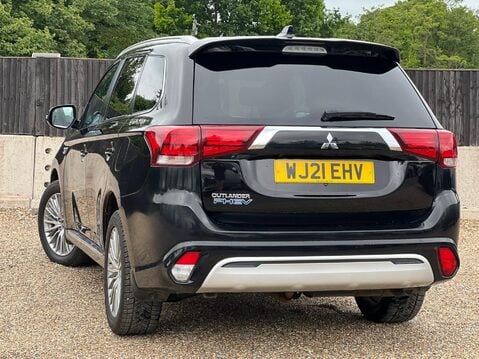 Mitsubishi Outlander PHEV DYNAMIC 2
