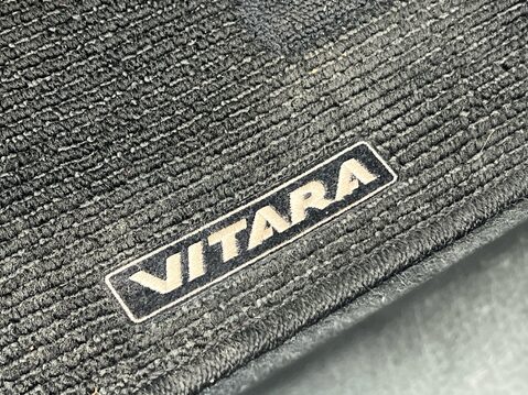 Suzuki Vitara SZ5 ALLGRIP MHEV 33