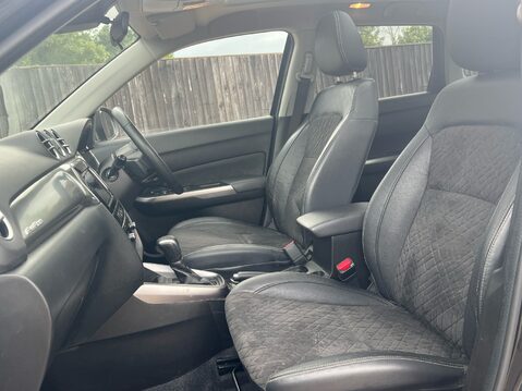 Suzuki Vitara SZ5 ALLGRIP MHEV 3