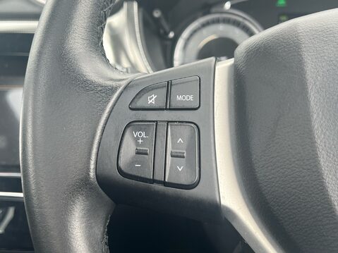 Suzuki Vitara SZ5 ALLGRIP MHEV 26
