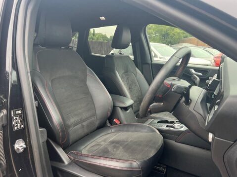 Ford Kuga ST-LINE EDITION 4