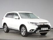 Mitsubishi Outlander EXCEED 1