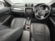 Suzuki Vitara SZ5 MHEV 3