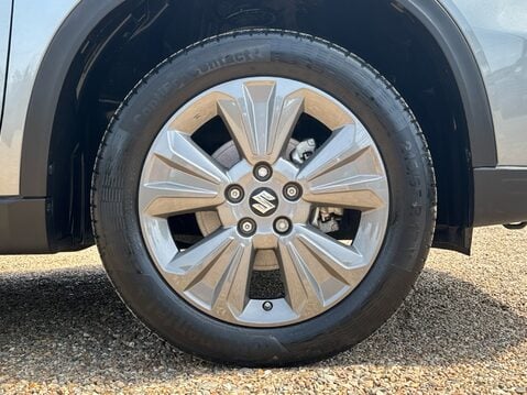 Suzuki Vitara SZ-T BOOSTERJET MHEV 4