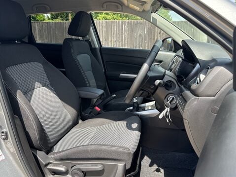 Suzuki Vitara SZ-T BOOSTERJET MHEV 16