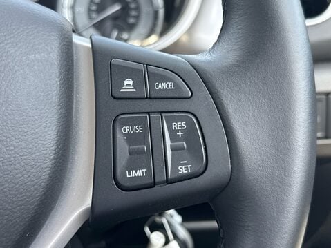 Suzuki Vitara SZ-T BOOSTERJET MHEV 28