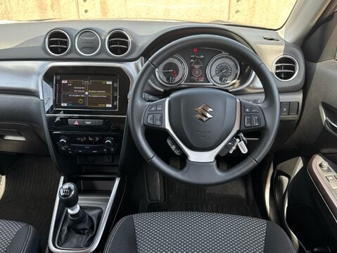 Suzuki Vitara SZ-T BOOSTERJET MHEV 35