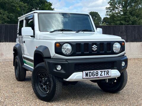 Suzuki Jimny SZ4 1