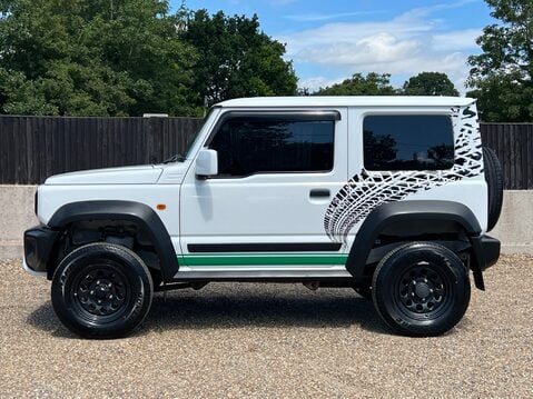 Suzuki Jimny SZ4 6