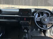 Suzuki Jimny SZ4 10