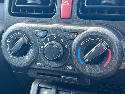 Suzuki Jimny SZ4 19