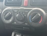 Suzuki Jimny SZ4 19