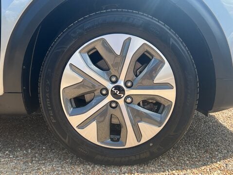 Kia Niro 2 4