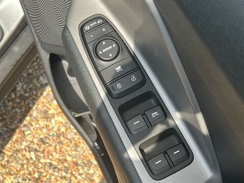 Kia Niro 2 30