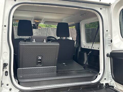 Suzuki Jimny SZ5 25