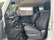 Suzuki Jimny SZ5 3
