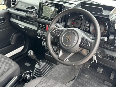 Suzuki Jimny SZ5 19