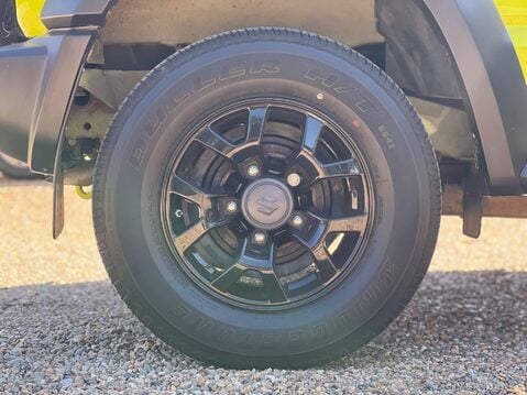 Suzuki Jimny SZ5 5