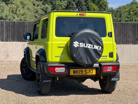 Suzuki Jimny SZ5 2