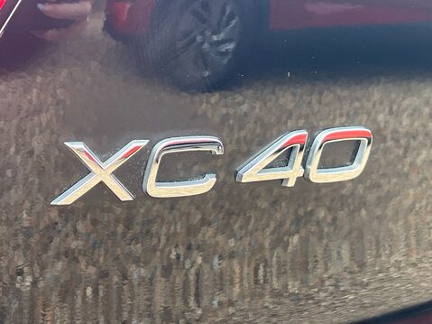 Volvo XC40 B4 INSCRIPTION PRO MHEV 36