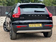 Volvo XC40 B4 INSCRIPTION PRO MHEV 2