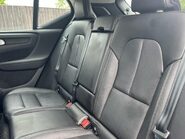 Volvo XC40 B4 INSCRIPTION PRO MHEV 9