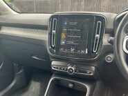 Volvo XC40 B4 INSCRIPTION PRO MHEV 12