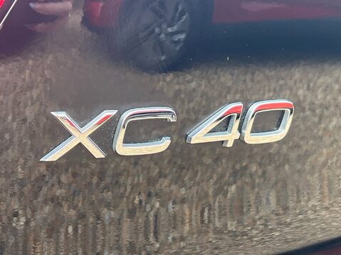 Volvo XC40 B4 INSCRIPTION PRO MHEV 36